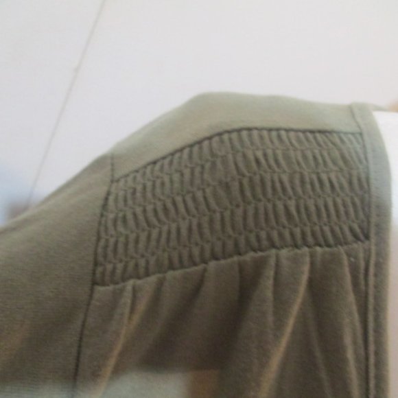 Rib Shoulder Billow Sleeve Scoop Neck T Shirt - Picture 2 of 7